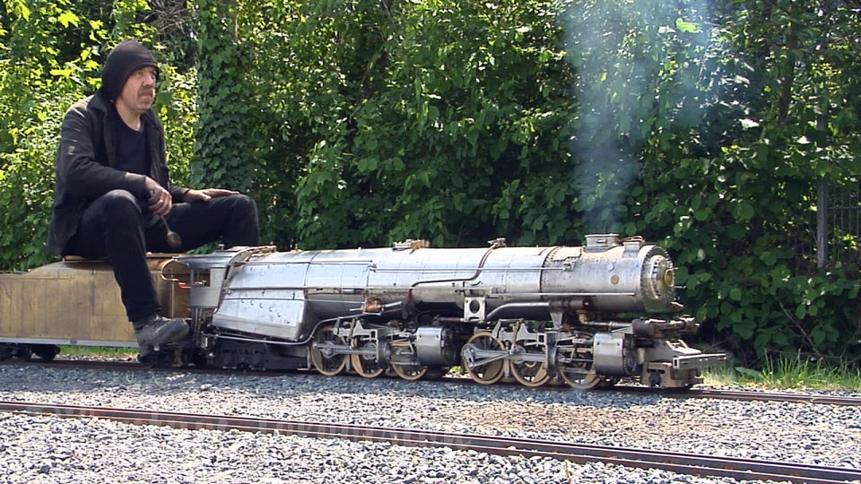 Big Boys and Great Toys: Live Steam Garden Railway and Real Steam Trains on Backyard Railroad