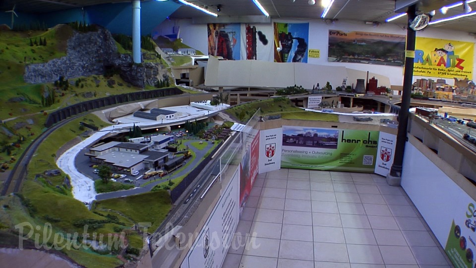 Model Train Video by Pilentum with Car System and Cab Ride on a Model Railway under Construction