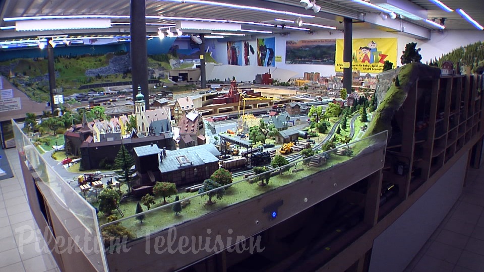 Model Train Video by Pilentum with Car System and Cab Ride on a Model Railway under Construction