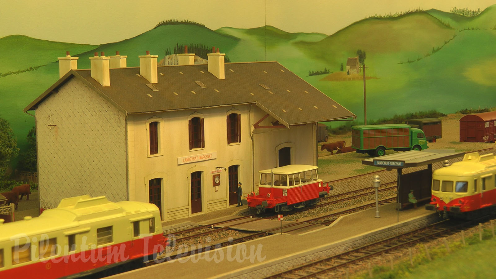 Model Railway Layout »La Gare de Landeyrat-Marcenat« in HO scale