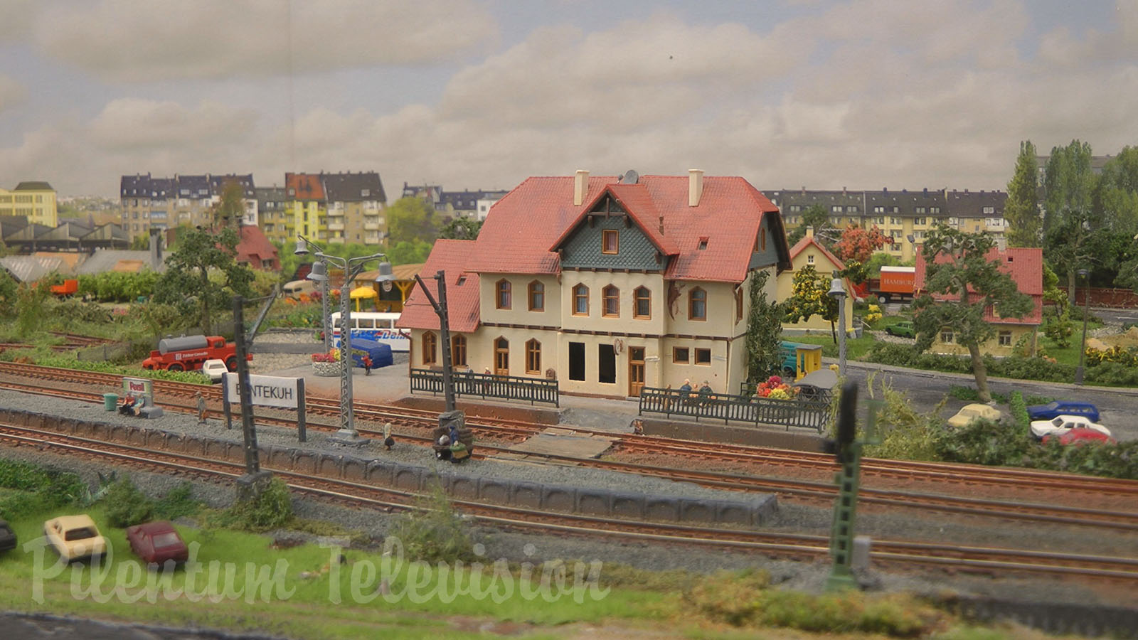 Model Railway with Marklin Model Trains in Z Scale