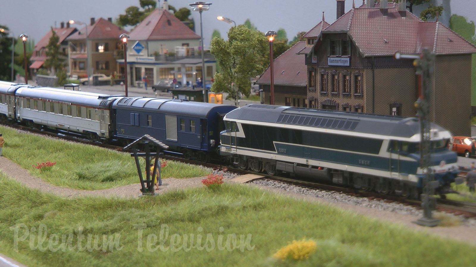 Modular Model Railway and Railroad Layout with German Model Trains in HO Scale