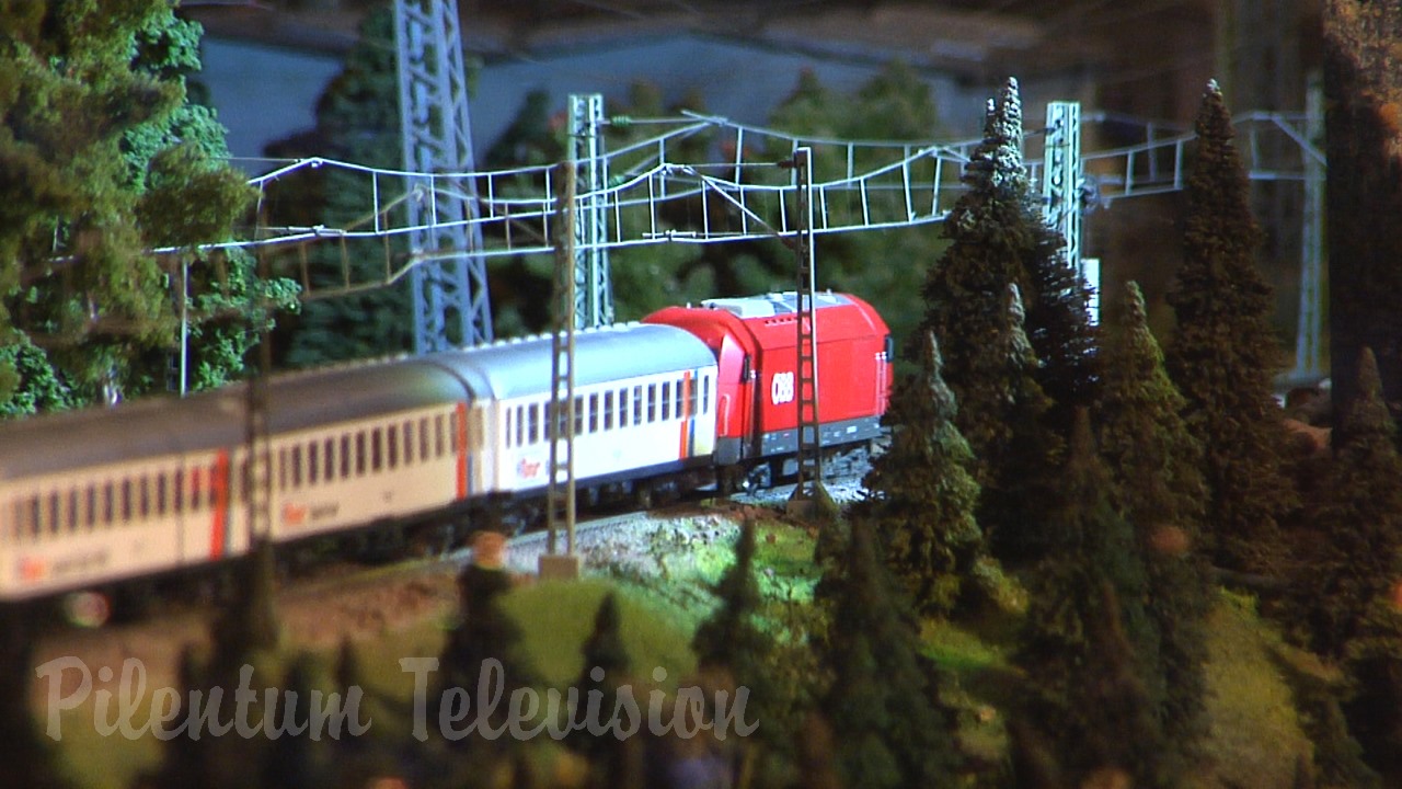 One of Europe’s largest model railway exhibitions: The ArsTECNICA model railroad in H0 scale