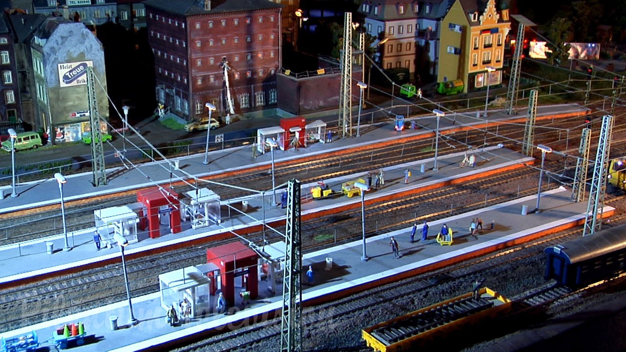 One of Europe’s largest model railway exhibitions: The ArsTECNICA model railroad in H0 scale