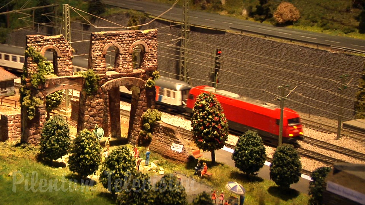 One of Europe’s largest model railway exhibitions: The ArsTECNICA model railroad in H0 scale