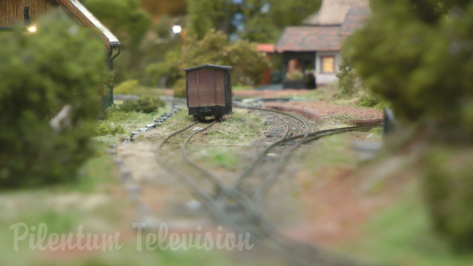 Superb Model Railway made by French Railroad Enthusiasts