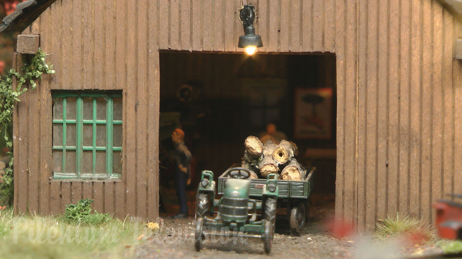 Superb Forest Model Railway and Sawmill in Narrow Gauge HO scale by Laurent Vandermotte