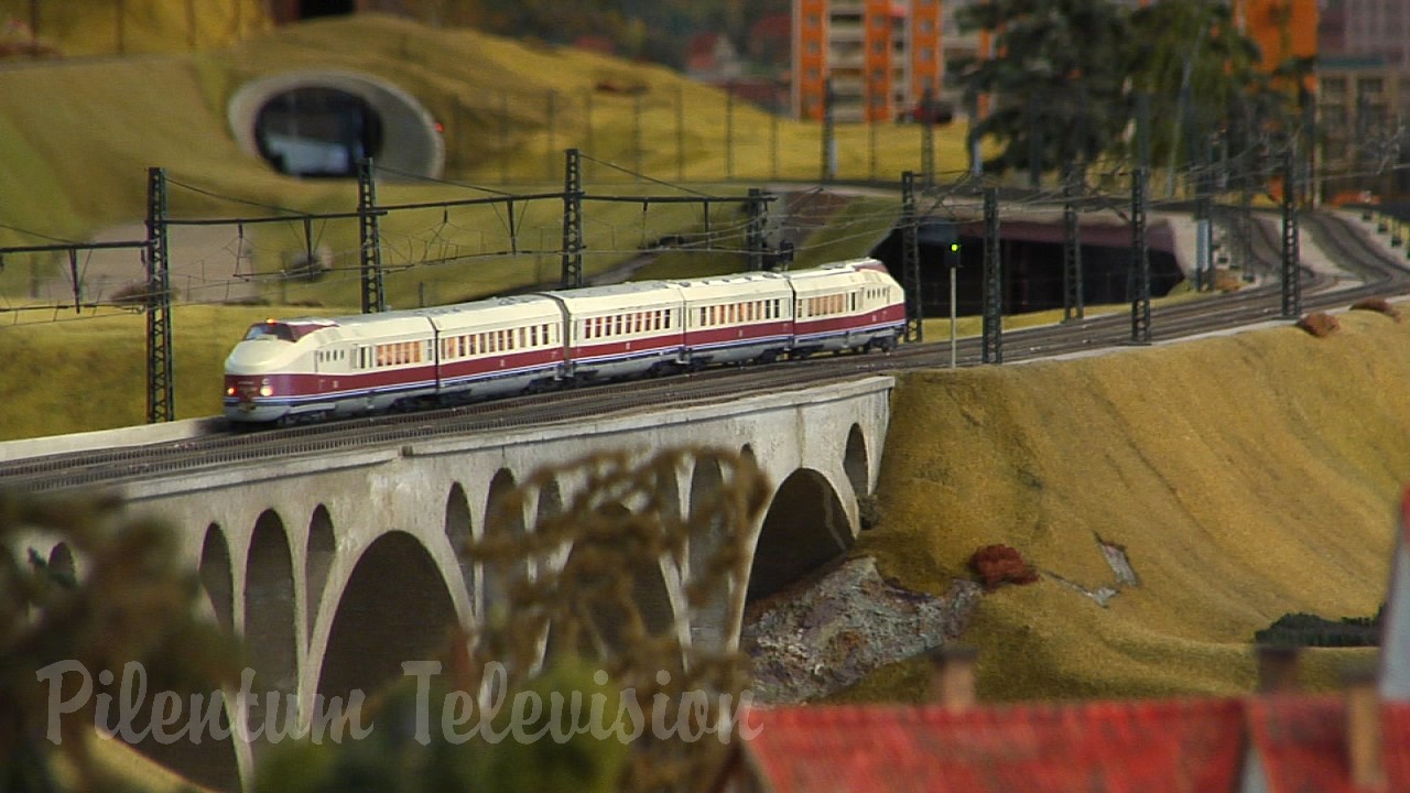 O Scale Trains at the Dresden Transport Museum by Pilentum Television