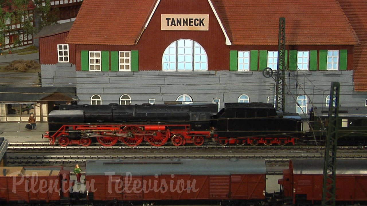 O Scale Trains at the Dresden Transport Museum by Pilentum Television