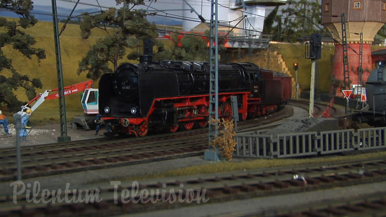 O Scale Trains at the Dresden Transport Museum by Pilentum Television