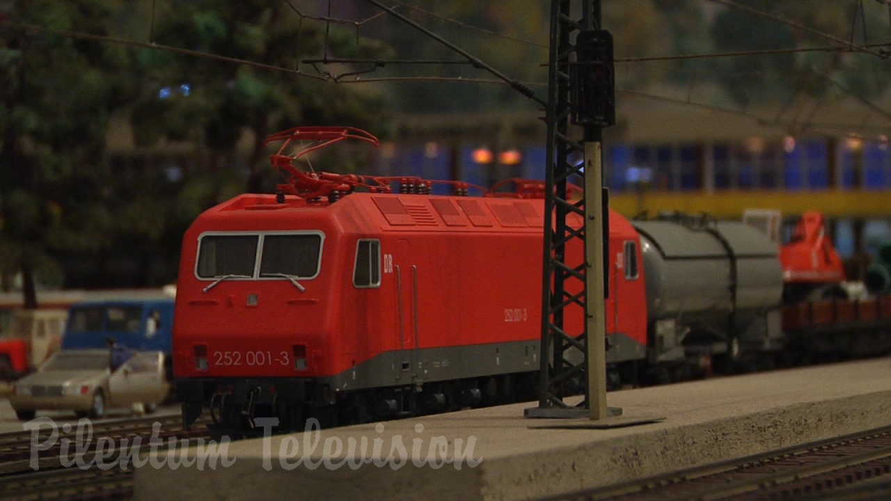 O Scale Trains at the Dresden Transport Museum by Pilentum Television