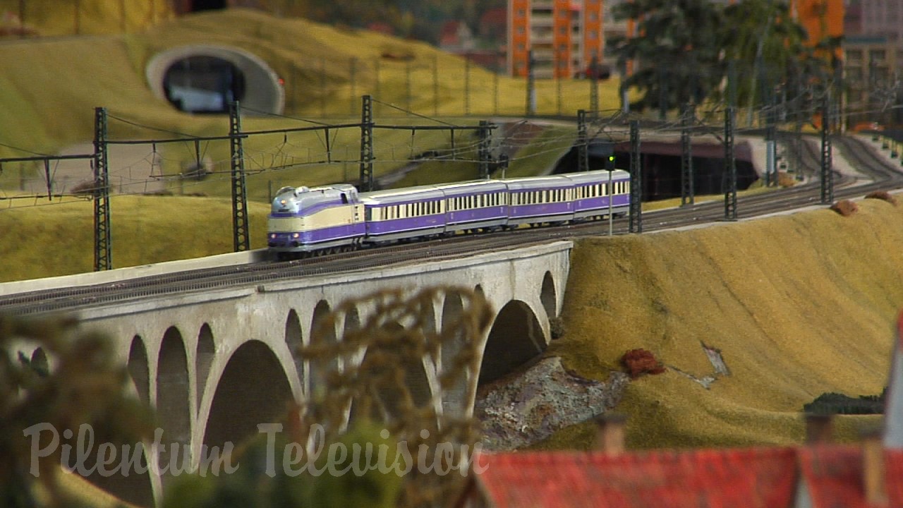 O Scale Trains at the Dresden Transport Museum by Pilentum Television