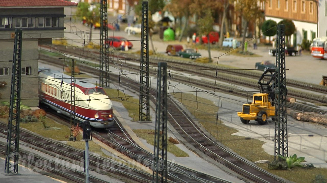 O Scale Trains at the Dresden Transport Museum by Pilentum Television