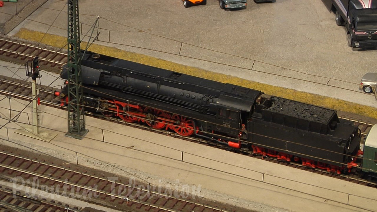 O Scale Trains at the Dresden Transport Museum by Pilentum Television