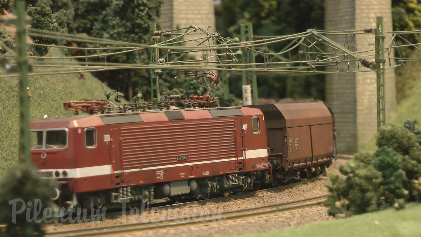 Model Railway HO Scale from Germany with Catenary for the Electric Locomotives