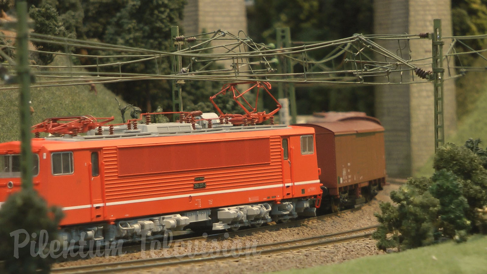 Model Railway HO Scale from Germany with Catenary for the Electric Locomotives