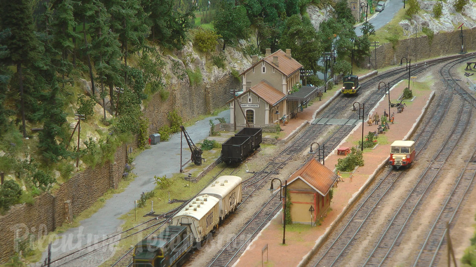 The France Vacation Model Railroad Layout in HO scale - A Masterpiece of Railway Modelling