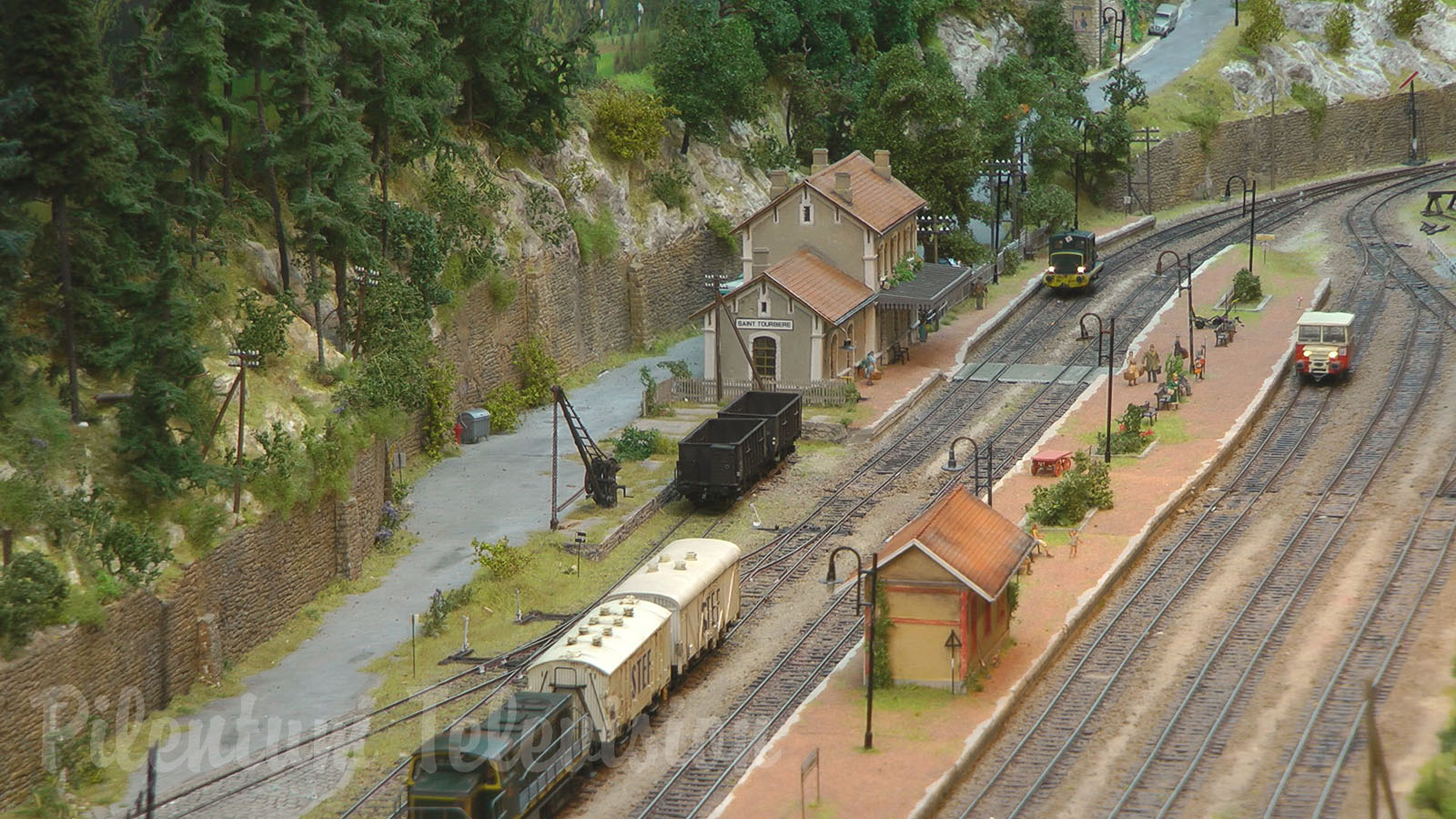 The France Vacation Model Railroad Layout in HO scale - A Masterpiece of Railway Modelling