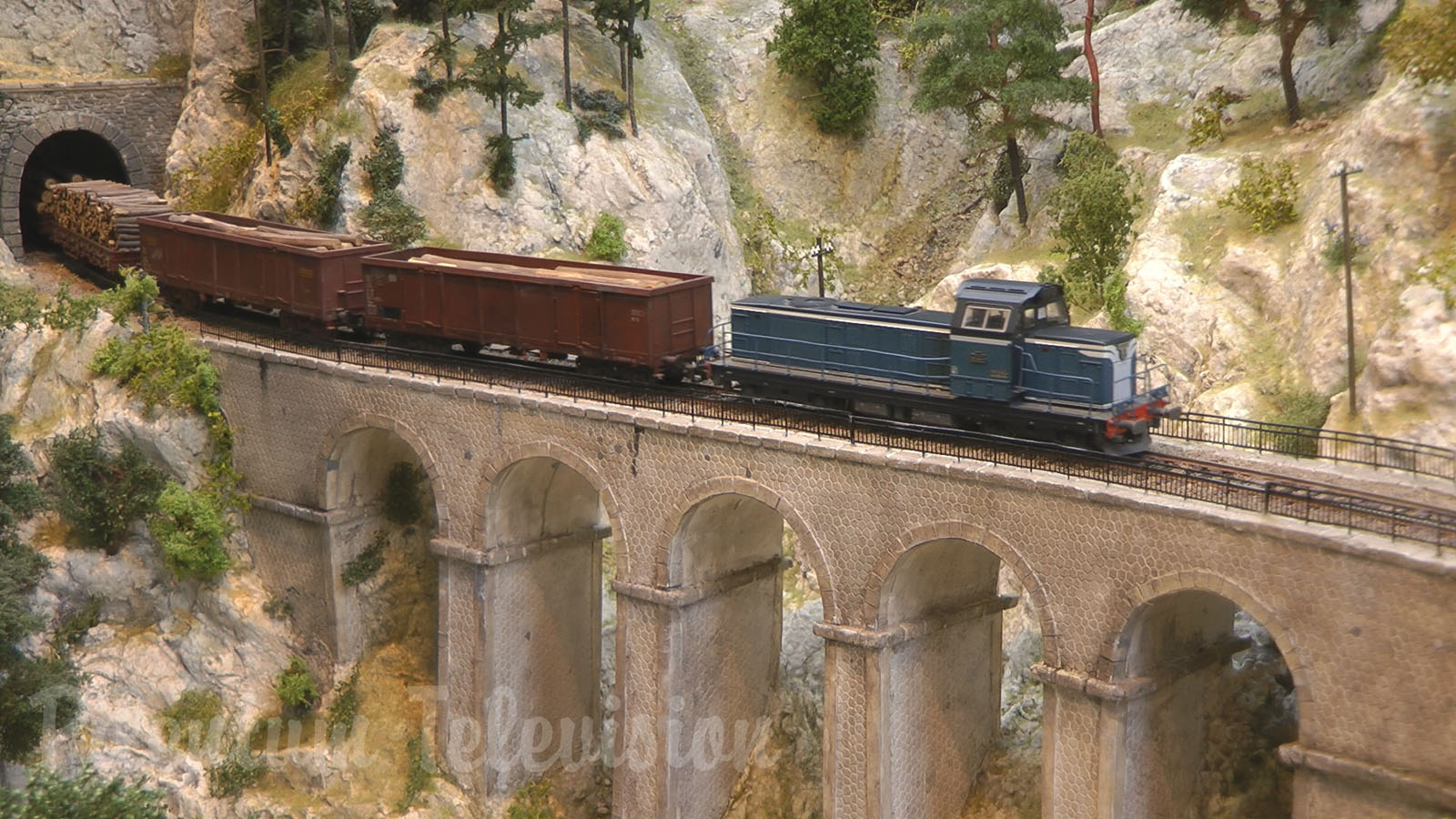 The France Vacation Model Railroad Layout in HO scale - A Masterpiece of Railway Modelling