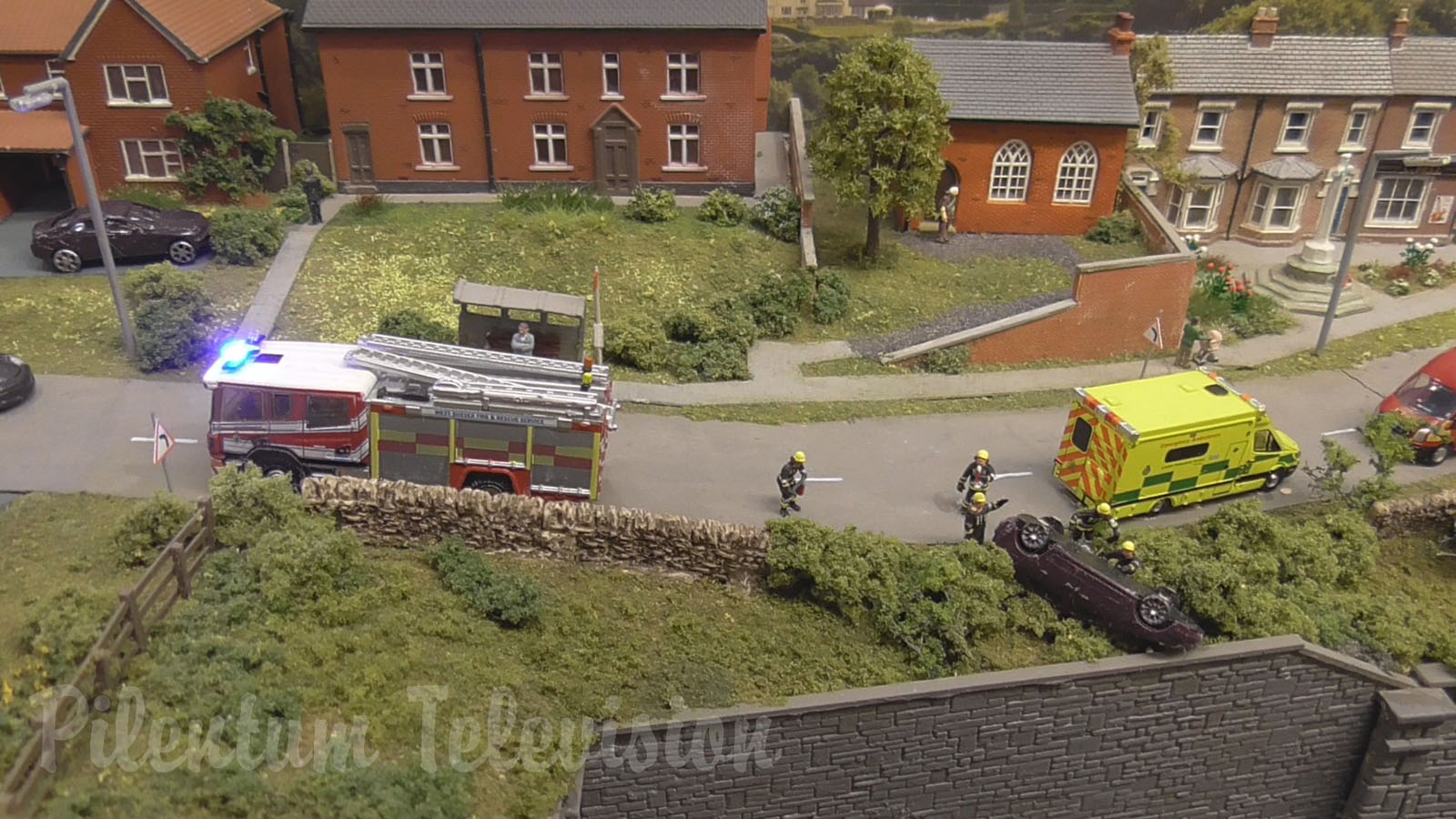 Passenger trains on the superb model railway layout “Westbrook” in N scale or N gauge by Paul Butler