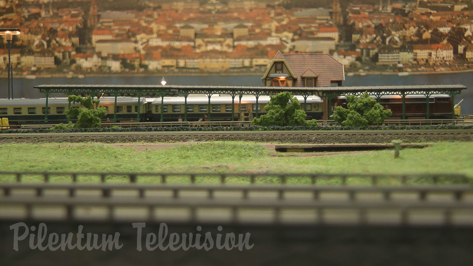 Toy Trains in N Scale - Model Railway Layout from the 1990’s - Germany