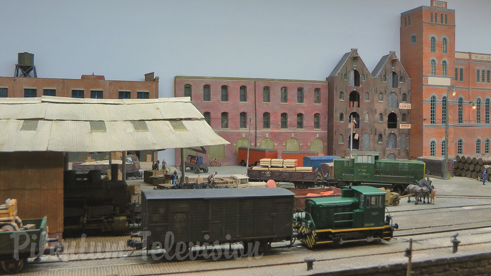 Model railroad of the old port of Antwerp - “Voorde Dok” by Samuel de Zutter and Wouter de Troyer