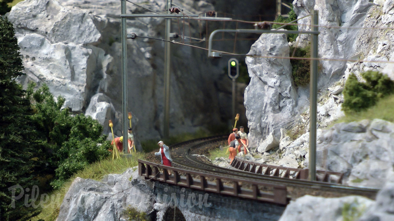 Montreux Oberland Bernois Model Railway - Model trains from Switzerland