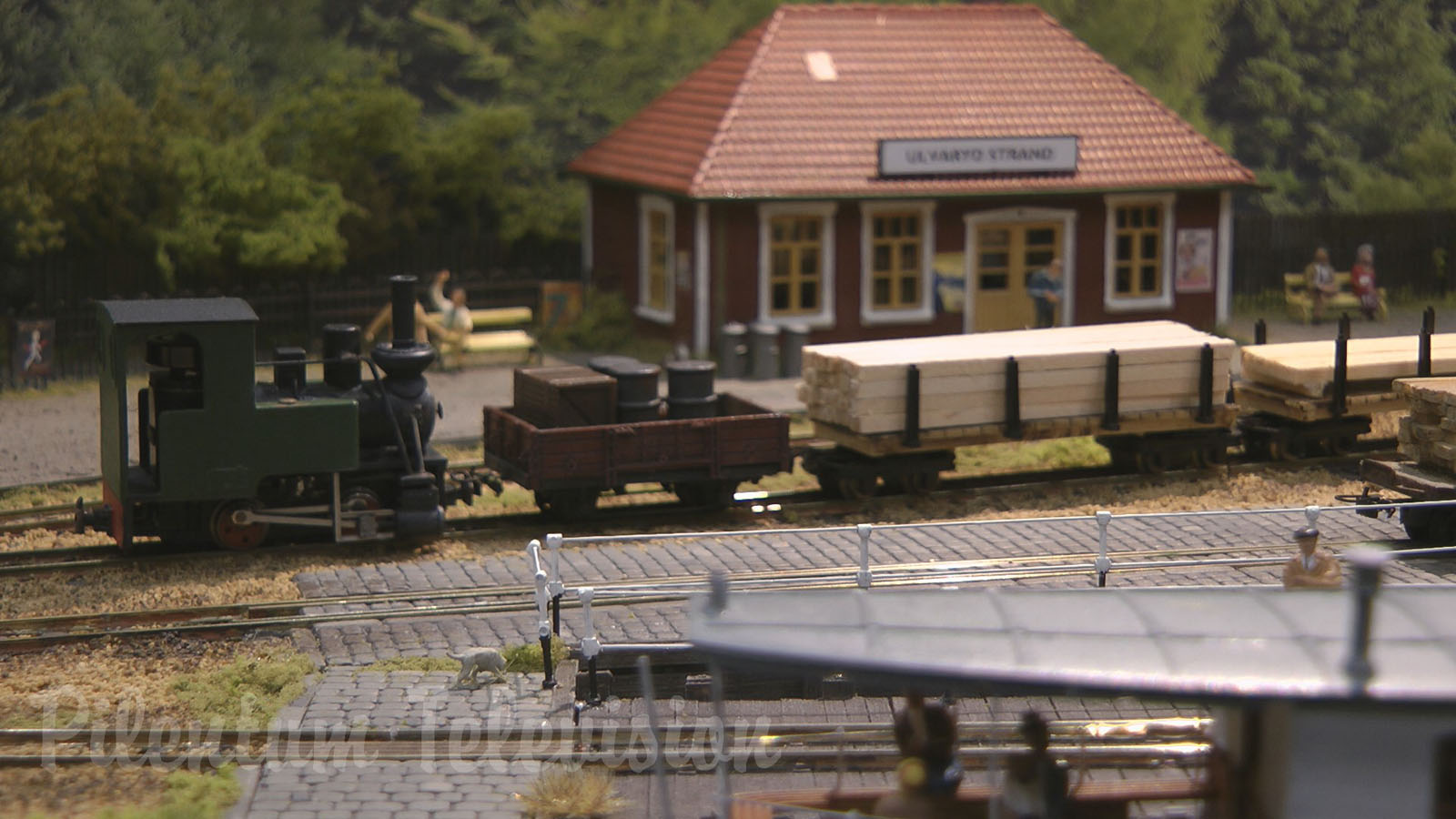 Model Train Layout “Ulvaryd” by Charles Insley