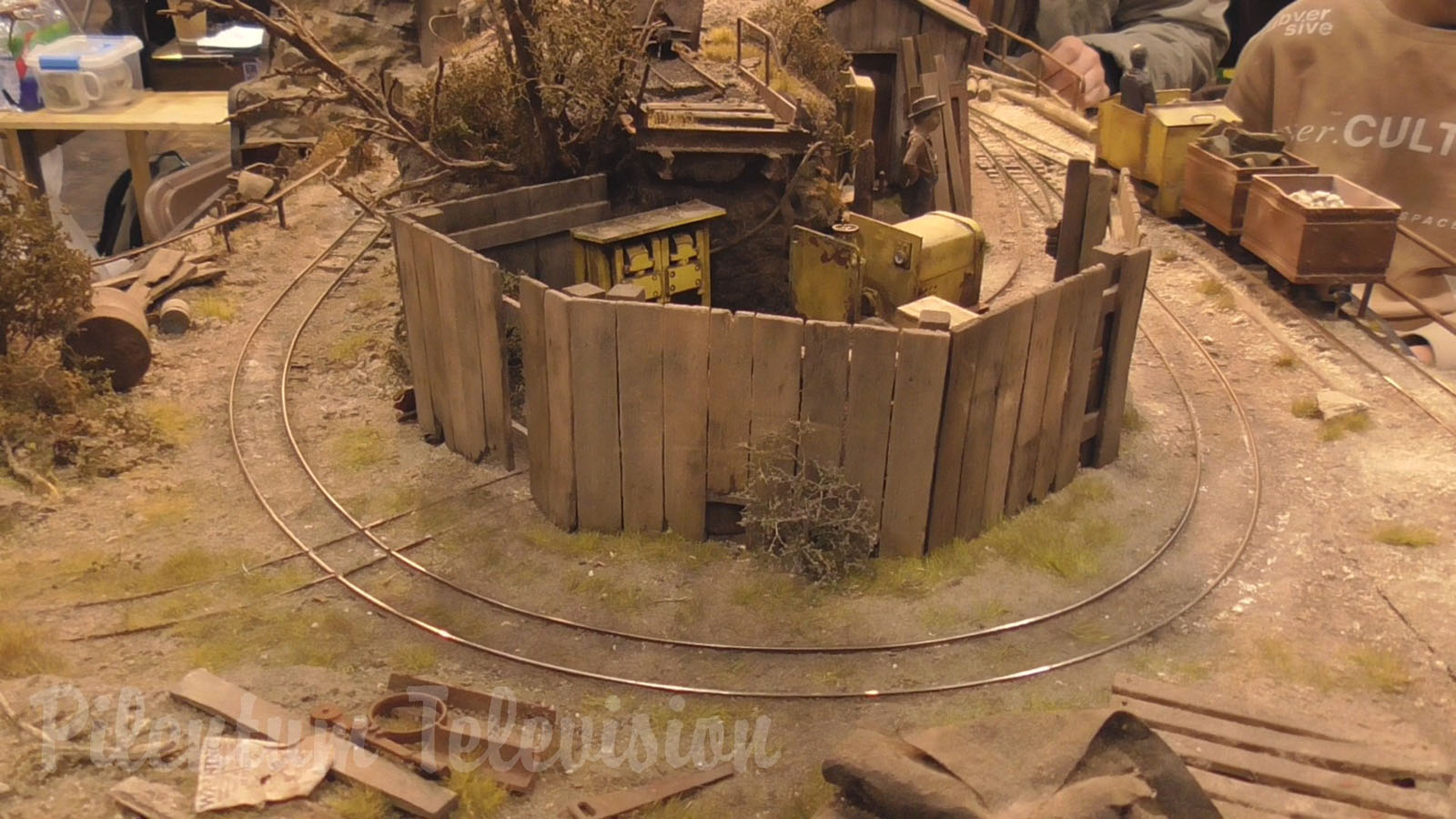 The Yellow Ridge Uranium Mine - Minimum Gauge Micro Layout by Nick Wright