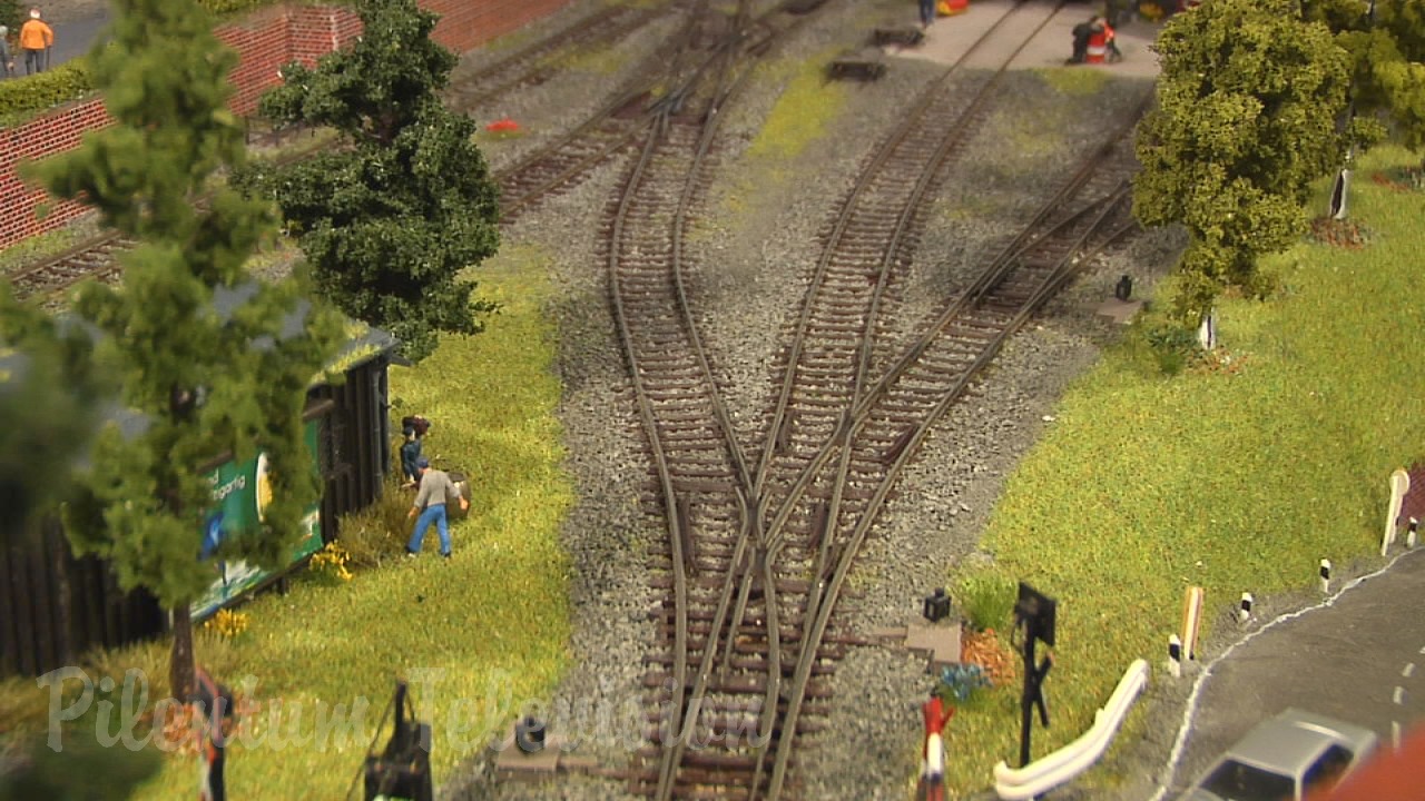 Pilentum’s World of Model Trains: Model Railroading in Germany - HO scale Railroad Layout