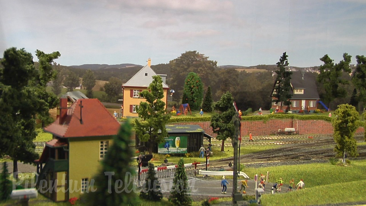 Pilentum’s World of Model Trains: Model Railroading in Germany - HO scale Railroad Layout