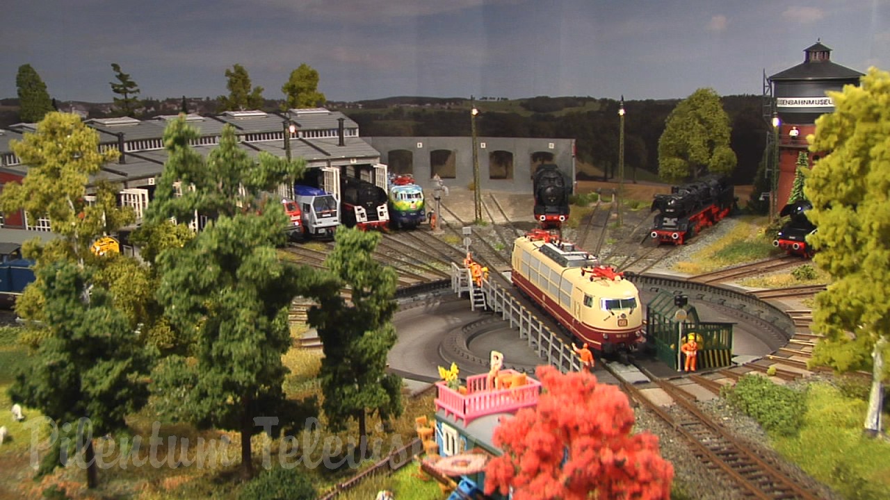 Pilentum’s World of Model Trains: Model Railroading in Germany - HO scale Railroad Layout