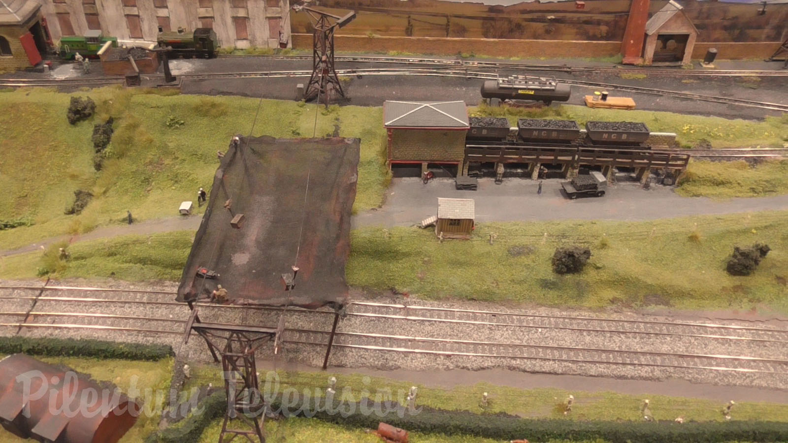 Model Railway Layout “Hawthorn Dene Colliery” in N scale by Les Richardson