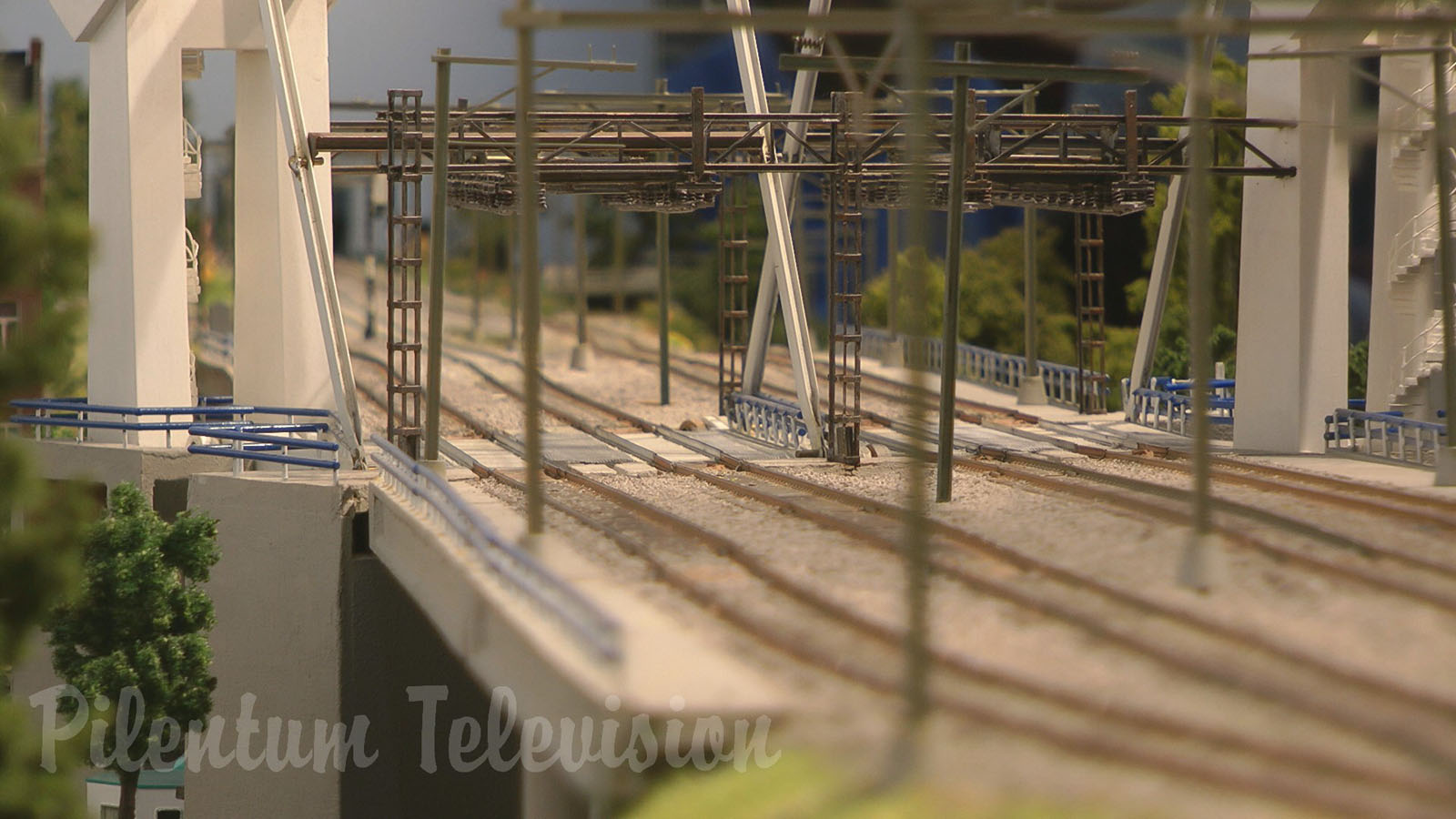 One of the Finest and Most Detailed Model Railroad Bridges for HO scale Model Trains