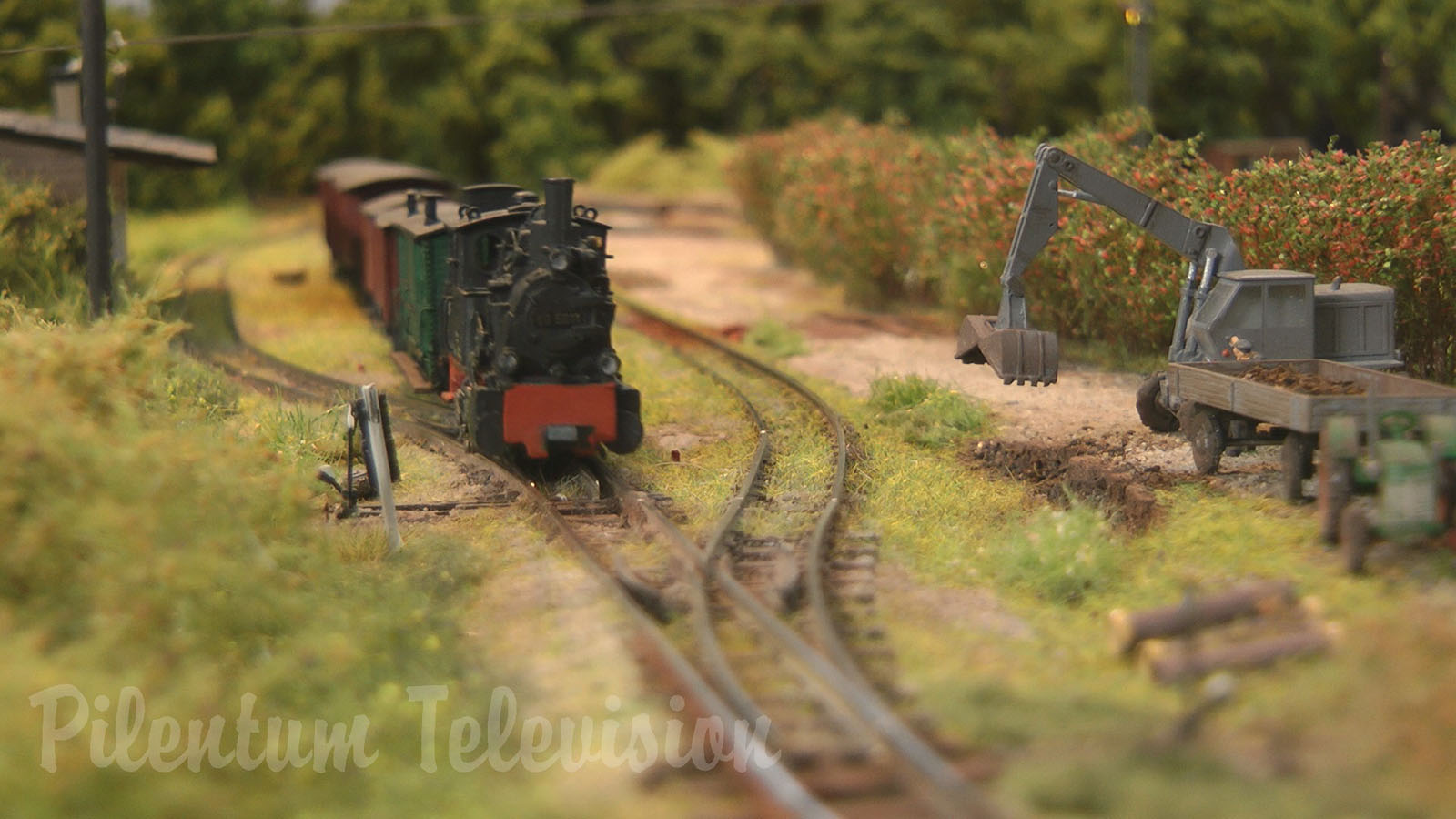 Something very rare: Model railway in TT scale with hand-built steam locomotives of Pomerania