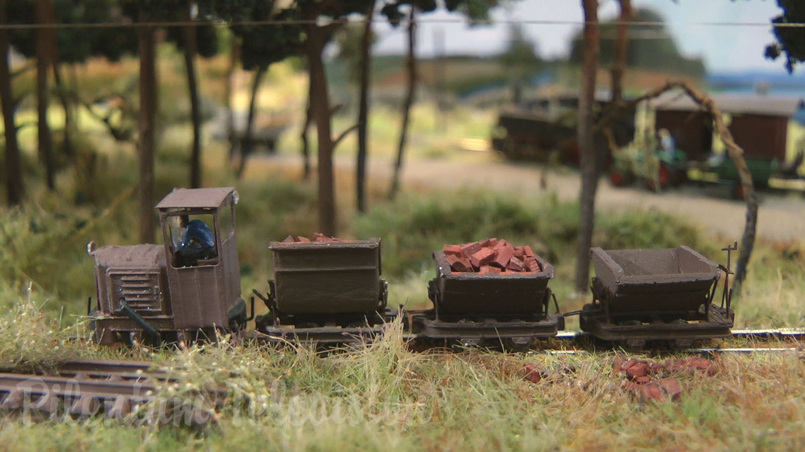 Something very rare: Model railway in TT scale with hand-built steam locomotives of Pomerania