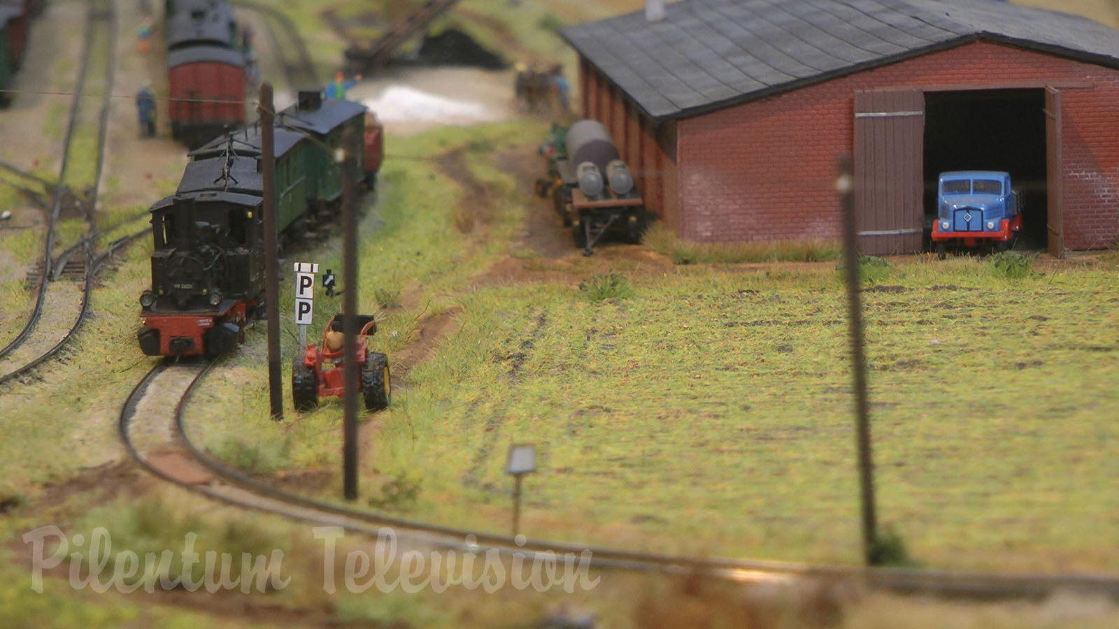 Something very rare: Model railway in TT scale with hand-built steam locomotives of Pomerania