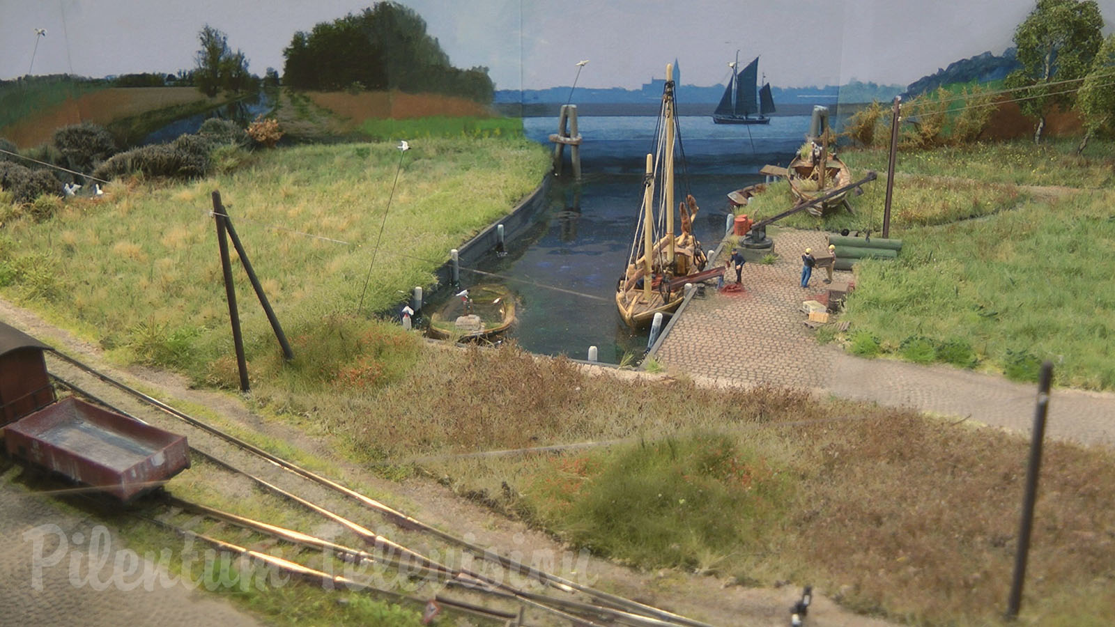 Something very rare: Model railway in TT scale with hand-built steam locomotives of Pomerania