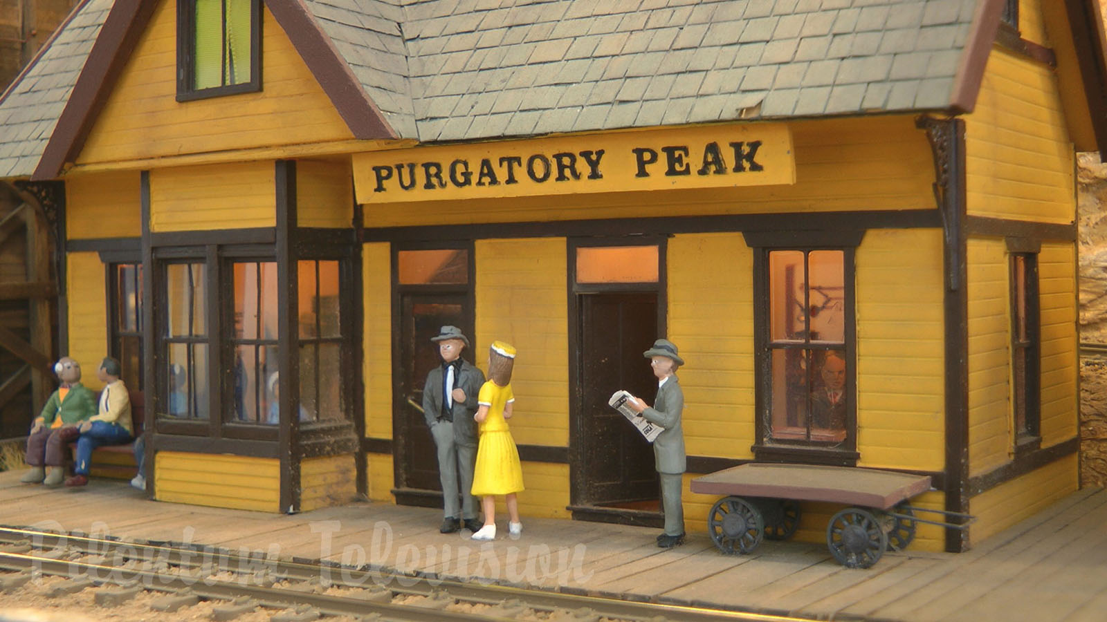 Mind Blowing on30 Scale Layout “Purgartory Peak” with Denver and Rio Grande Model Trains