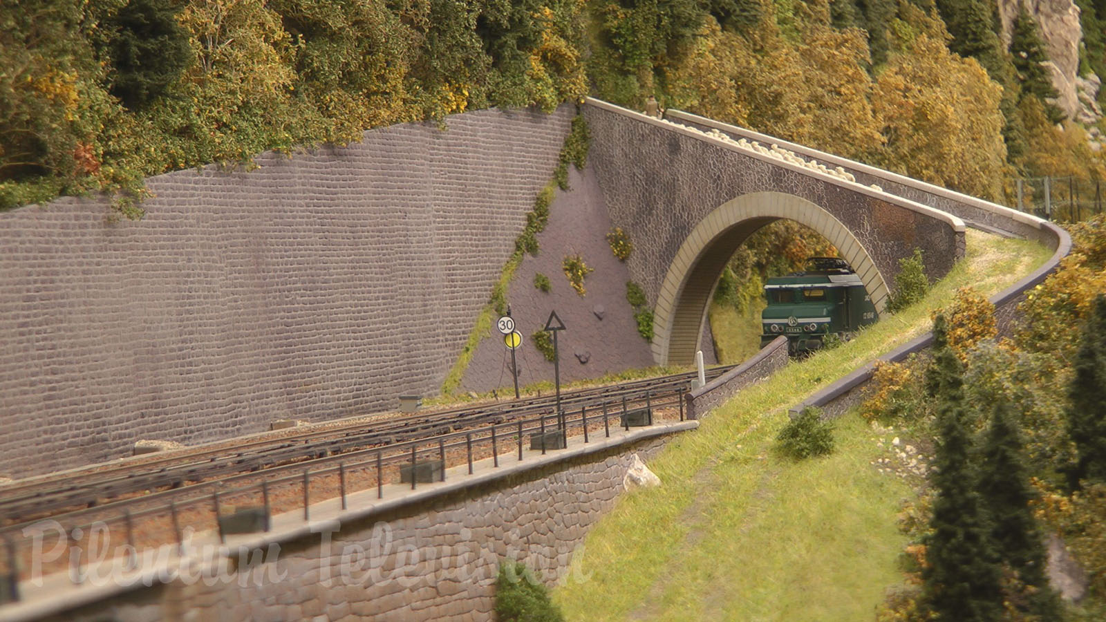 Masterpiece of model railroading from France: The model railroad layout “La Maurienne” in HO Scale