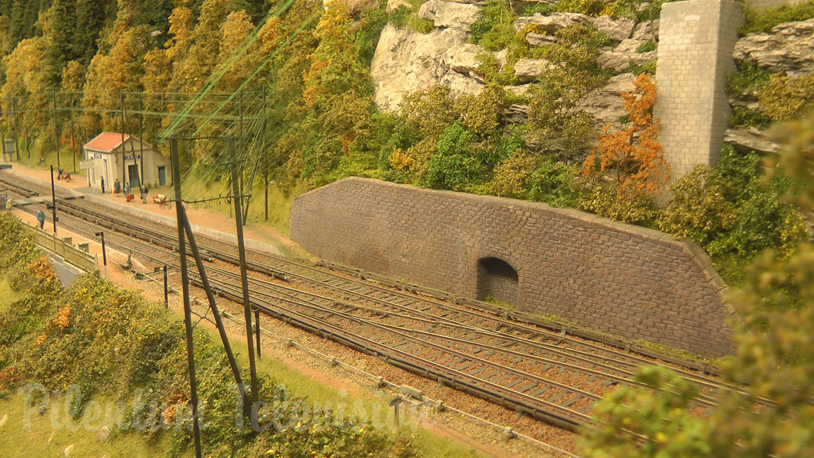 Masterpiece of model railroading from France: The model railroad layout “La Maurienne” in HO Scale