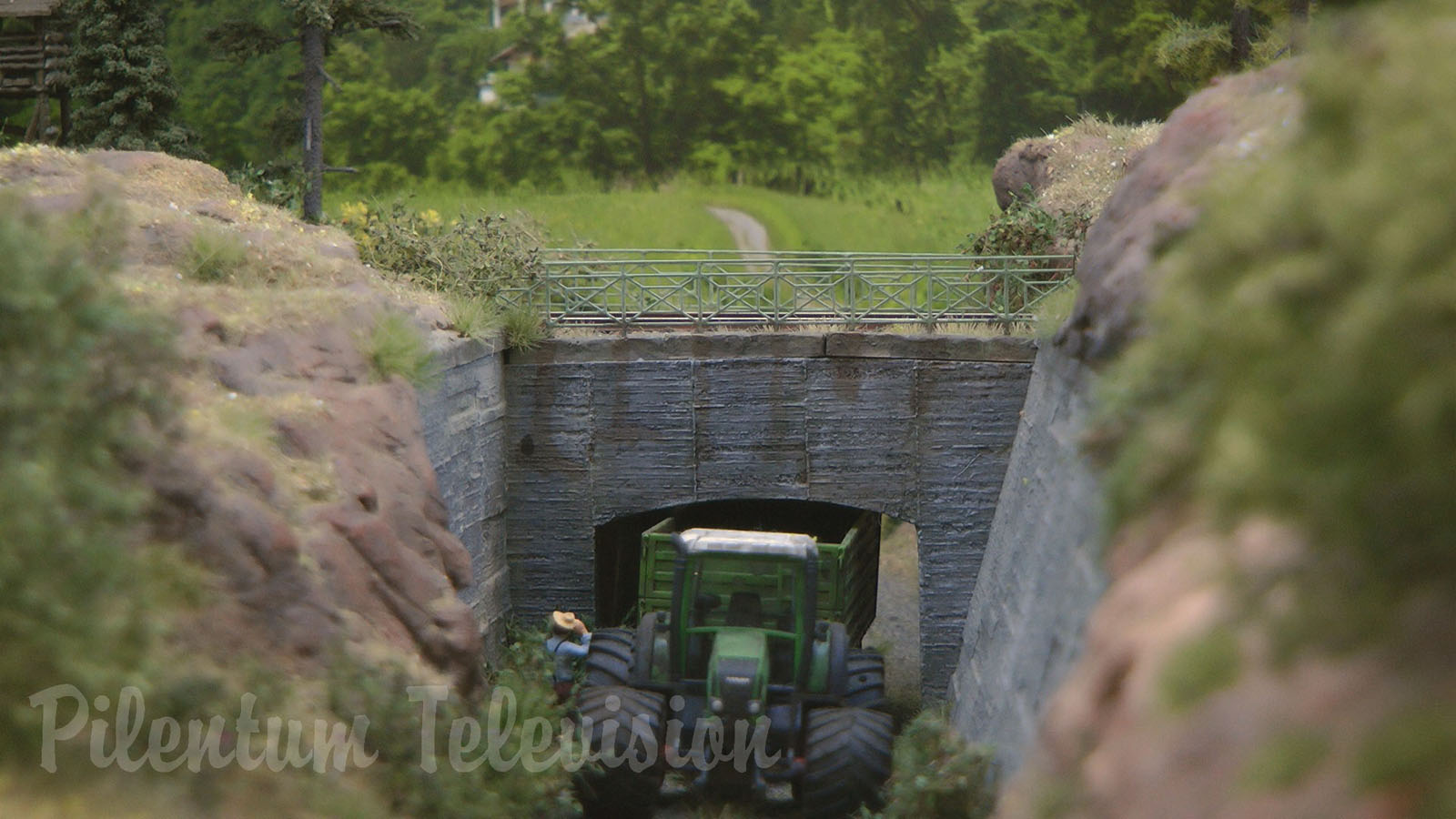 The Magic of Backdrops for Model Railroad Layouts and Backscenes for Model Railways: Narrow-gauge Railway in Salzburg in Austria