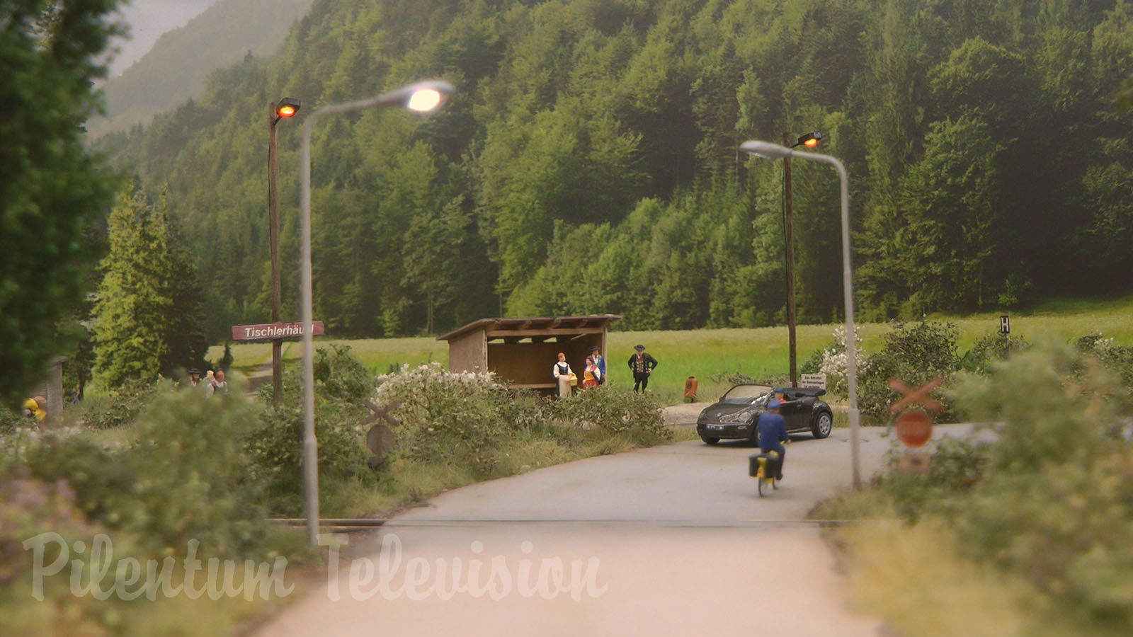 The Magic of Backdrops for Model Railroad Layouts and Backscenes for Model Railways: Narrow-gauge Railway in Salzburg in Austria