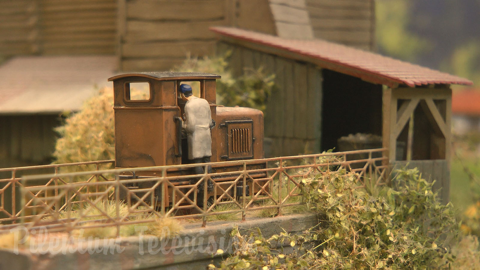 The Magic of Backdrops for Model Railroad Layouts and Backscenes for Model Railways: Narrow-gauge Railway in Salzburg in Austria