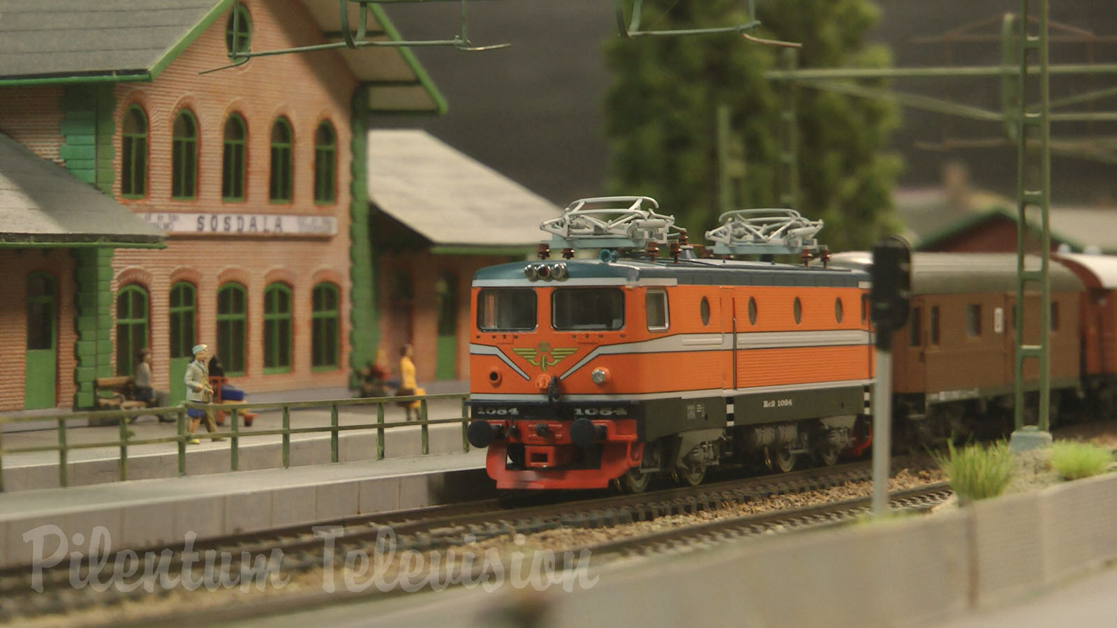 One of Sweden’s finest and largest and most famous model railroad in HO scale