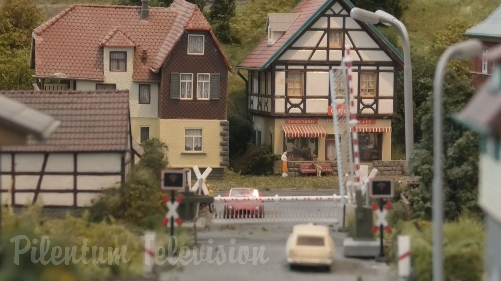 Rail Transport Modeling in Germany: A small model train exhibition in HO scale