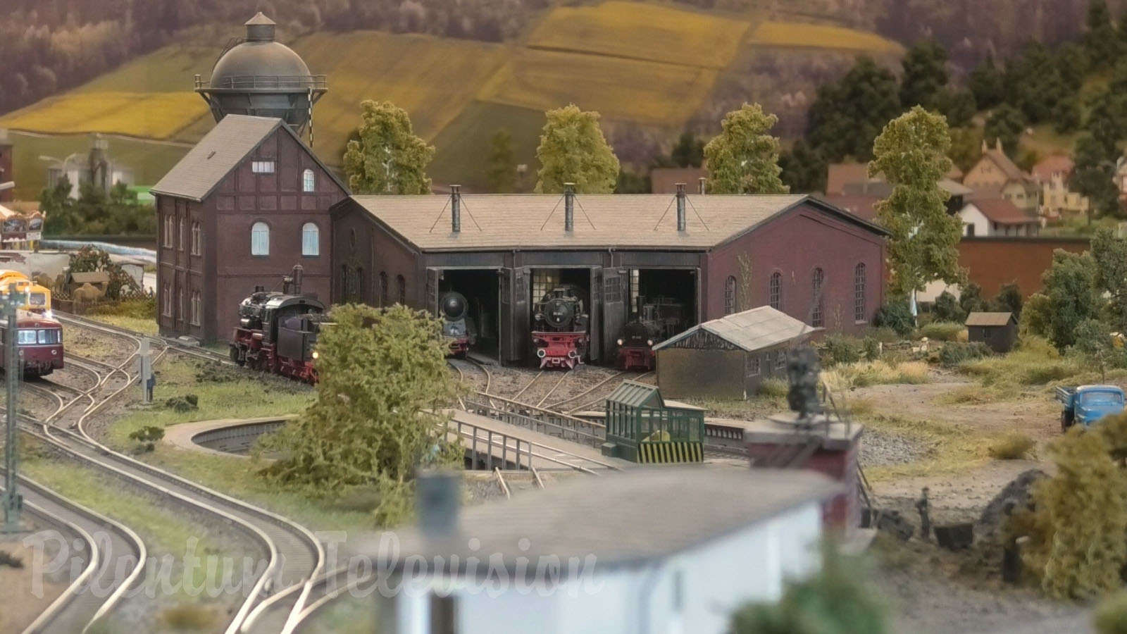 Rail Transport Modeling in Germany: A small model train exhibition in HO scale