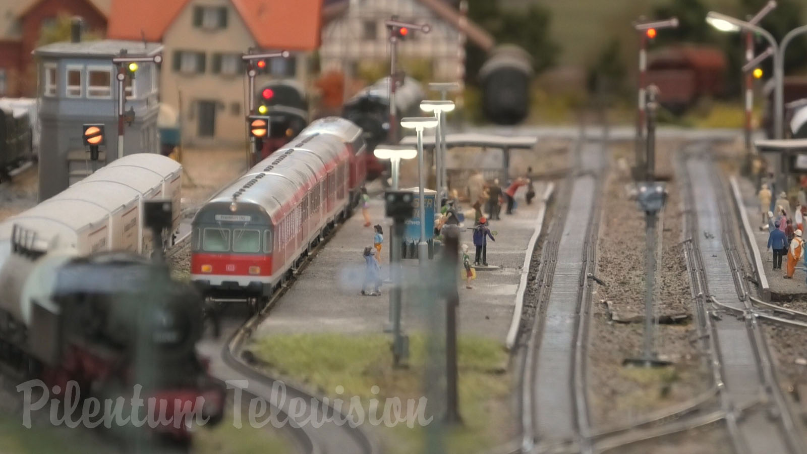 Rail Transport Modeling in Germany: A small model train exhibition in HO scale