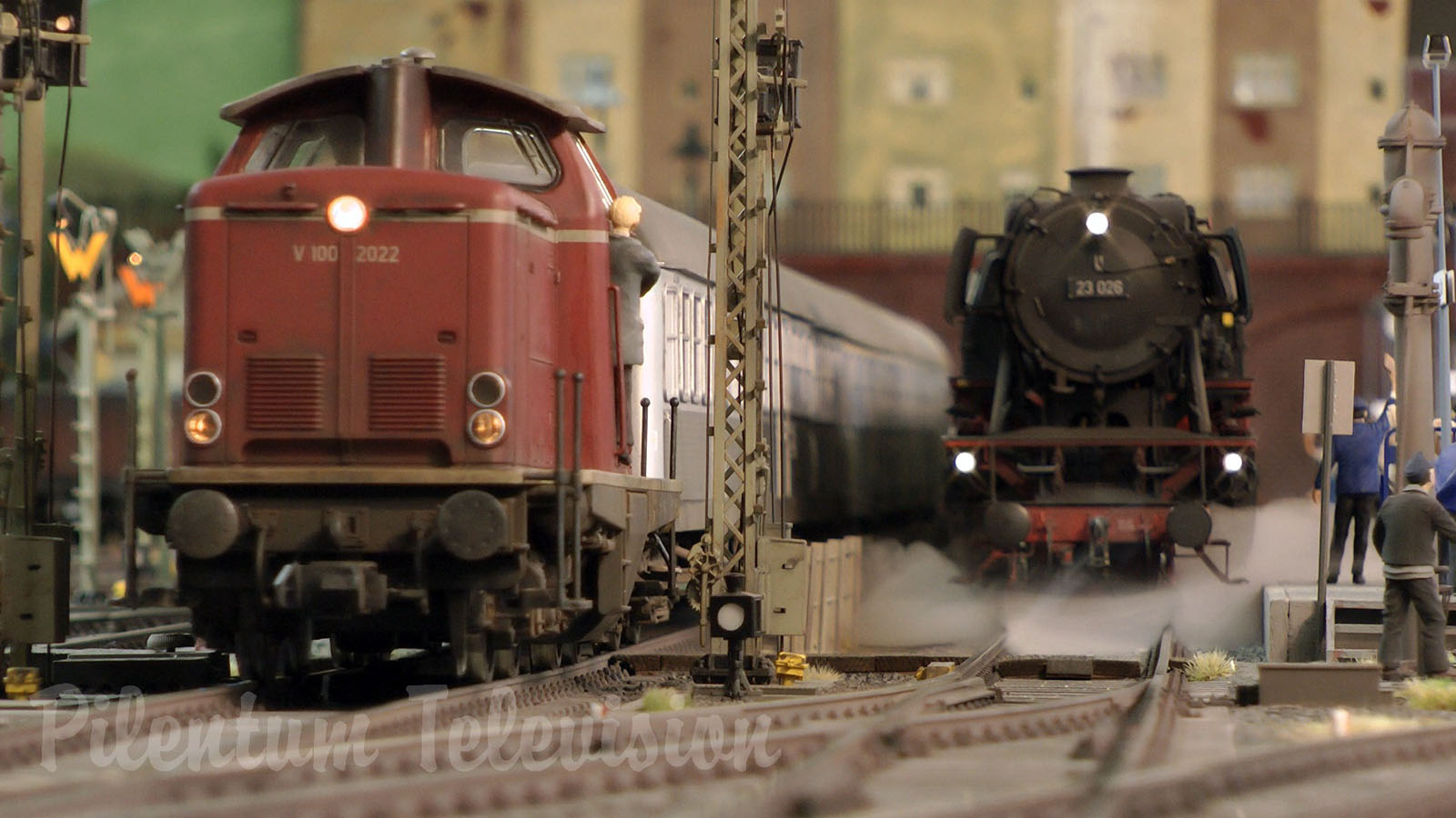 Model Railroading with Steam Trains (鉄道模型) and Steam Locomotives (蒸気機関車) in 1/32 Scale