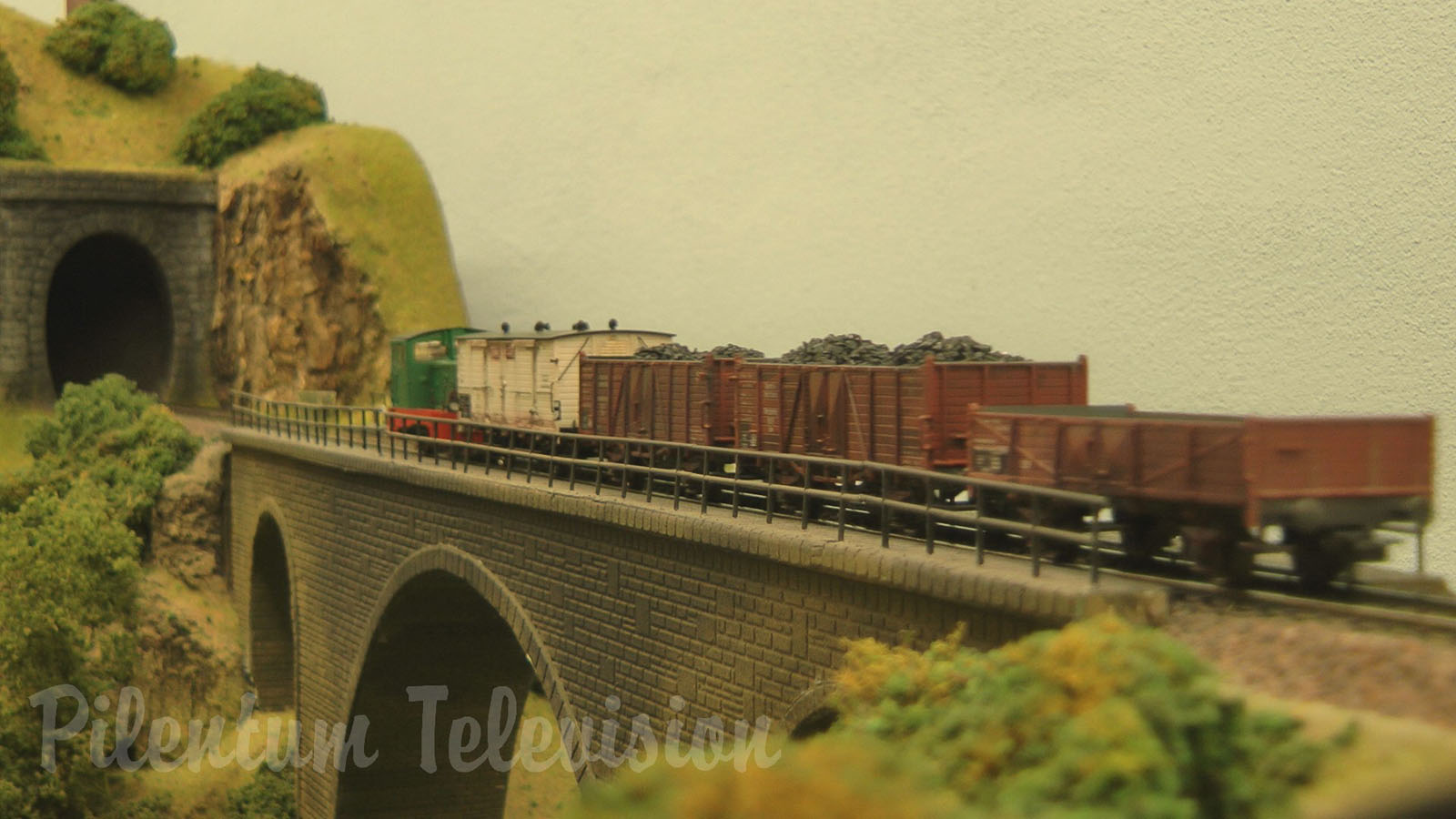 Model Trains on a branch line in a German Village - Rail Modeling in HO scale